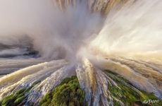 Devil&#8217;s throat