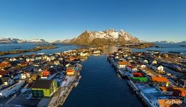 Architecture of the Henningsv?r fishing village