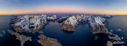Bird&#8217;s eye view of Reine