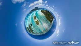 Motu Ha&#8217;apiti iti, Bora Bora. Planet